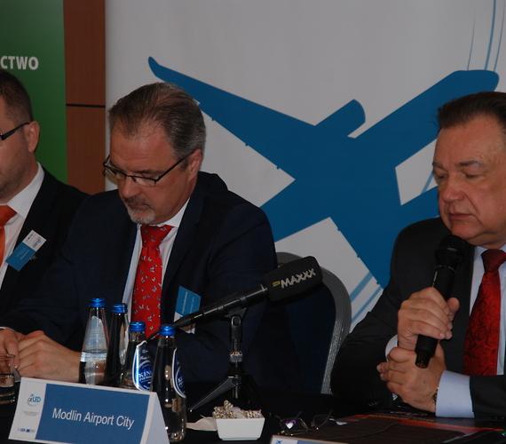 Lotnisko w Modlinie zostanie rozbudowane