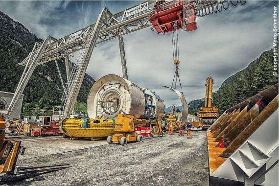 Powstanie 22-kilometrowy tunel w Alpach: kontrakt dla firmy Strabag