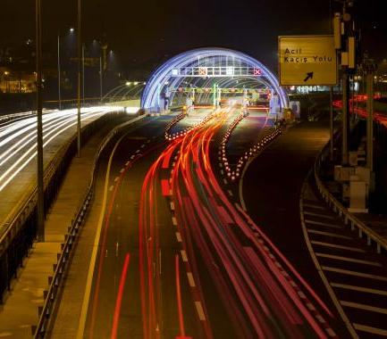 Turcy połączyli  dwa kontynenty 