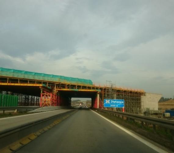 Zmiana organizacji ruchu na skrzyżowaniu drogi S3 z autostradą A4. Fot. GDDKiA o. Wrocław