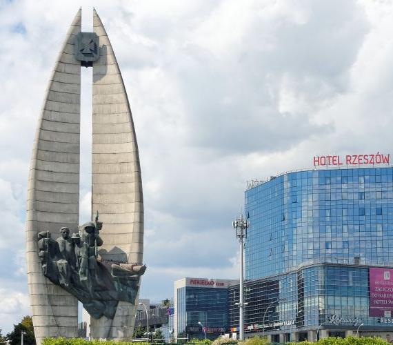 Polska Wschodnia otrzymała 420 mln zł na projekty drogowe /Fot. Shutterstock