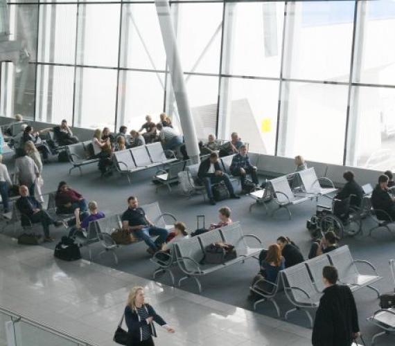 Port lotniczy w Warszawie. Fot. inzynieria.com