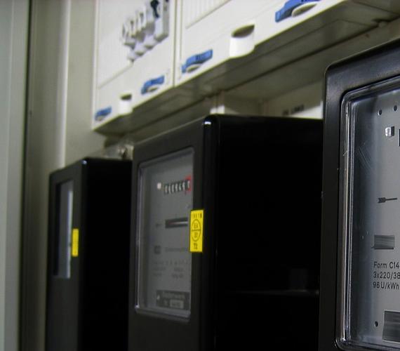 TGE: spadki cen na rynkach energii elektrycznej