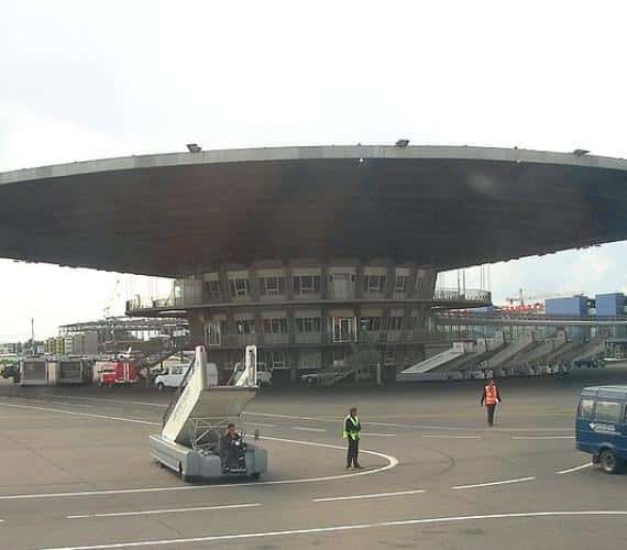 Rosja: tunelowe połączenie między terminalami na Szeremietiewie