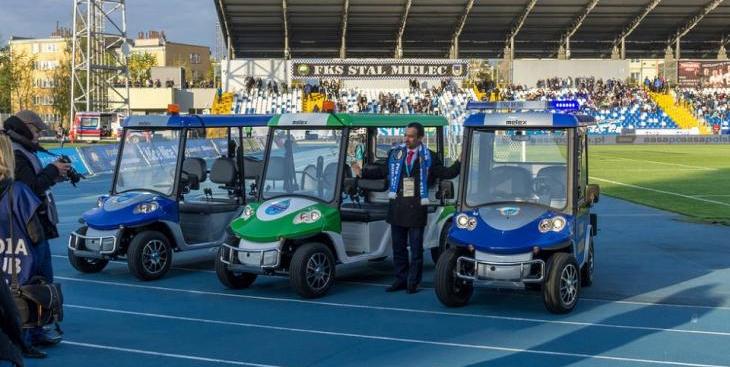 Które samorządy wybiorą pojazdy elektryczne? Fot. PIxabay