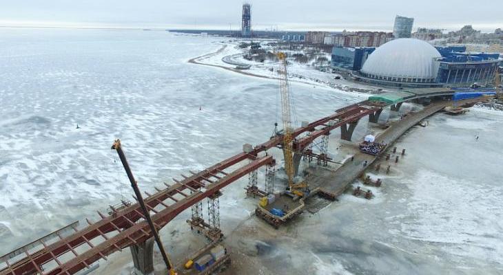 Budowa mostu nad Wielką Newą w Petersburgu. Fot. Stroyproekt