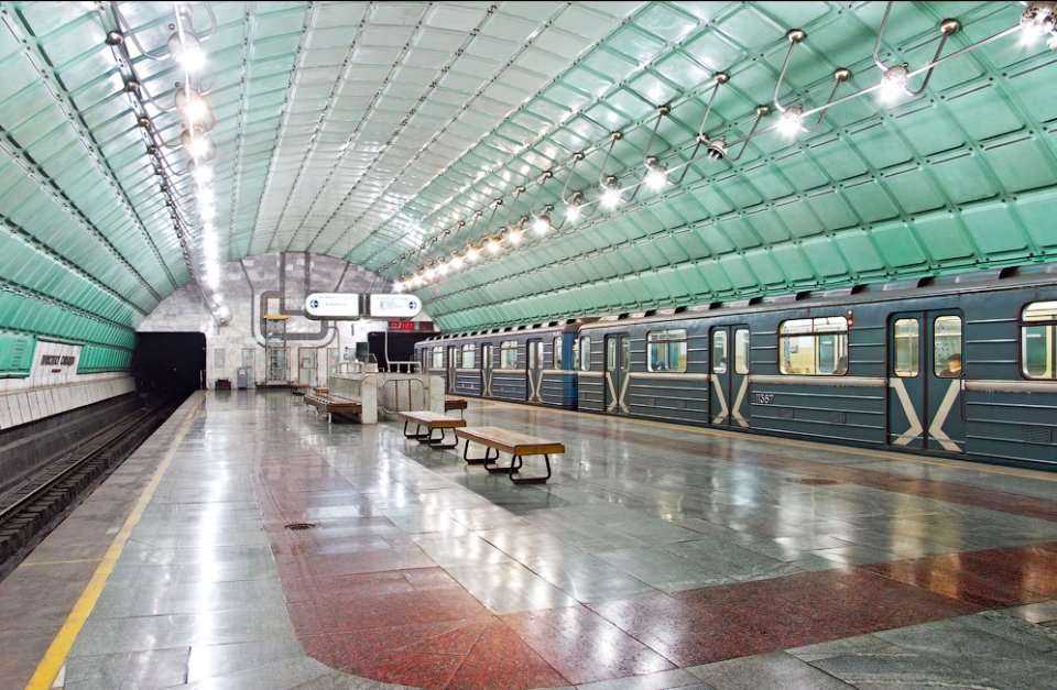Stacje metra w Dnipro na Ukrainie. Fot. Artemiy Kosytuk