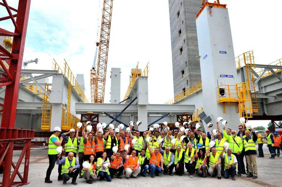 Pierwsza kolumna kotła w Kozienicach