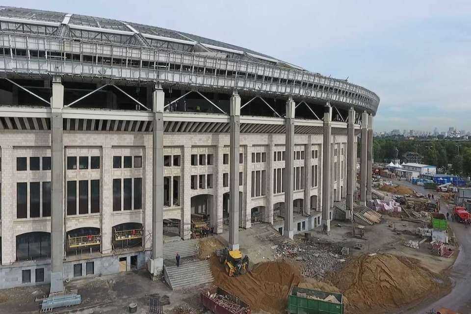 Trwa przebudowa legendarnego stadionu. Fot. vesti.ru