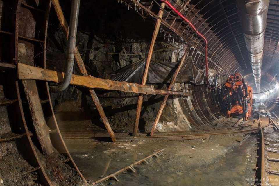 Budowa nowych stacji Fot. Artemiy Kosytuk