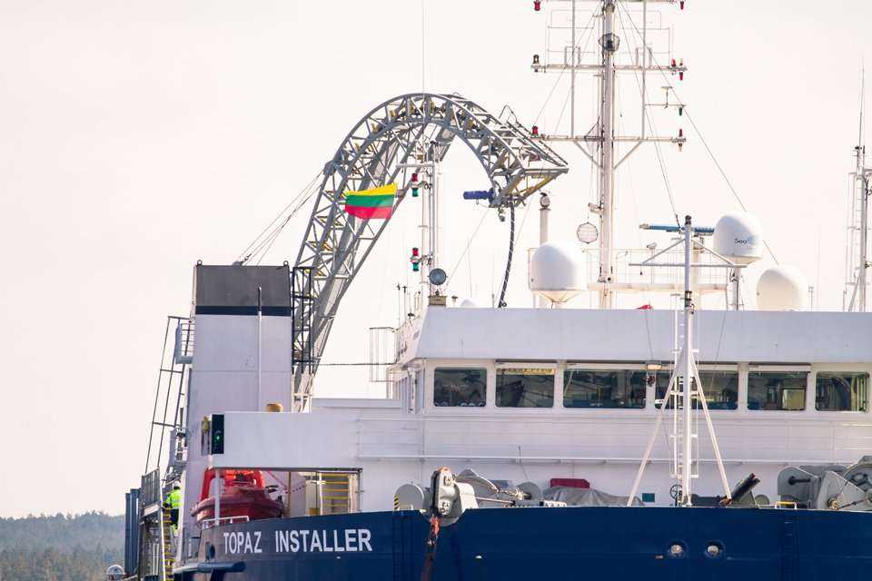 Trwa układanie podmorskiego kabla NordBalt