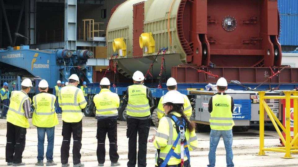 Transport generatora. Źródło: PGE, fot. Przemysław Marcisz