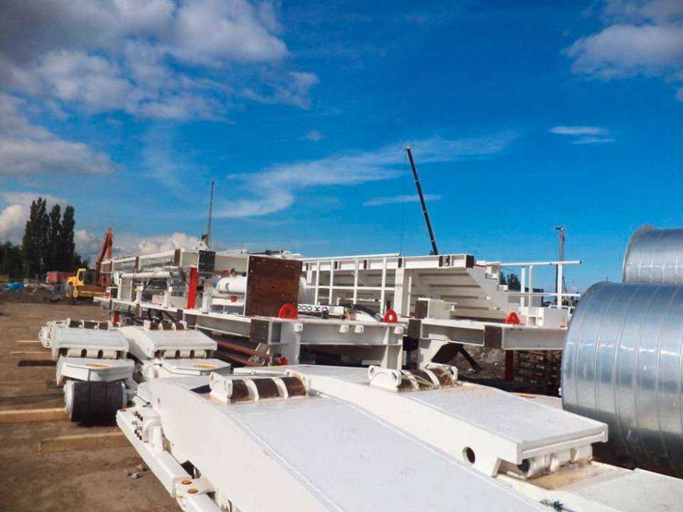 Pierwszy transport elementów maszyny TBM do Gdańska. Fot. z archiwum GIK sp. z o.o. (stan na 27 września 2012)