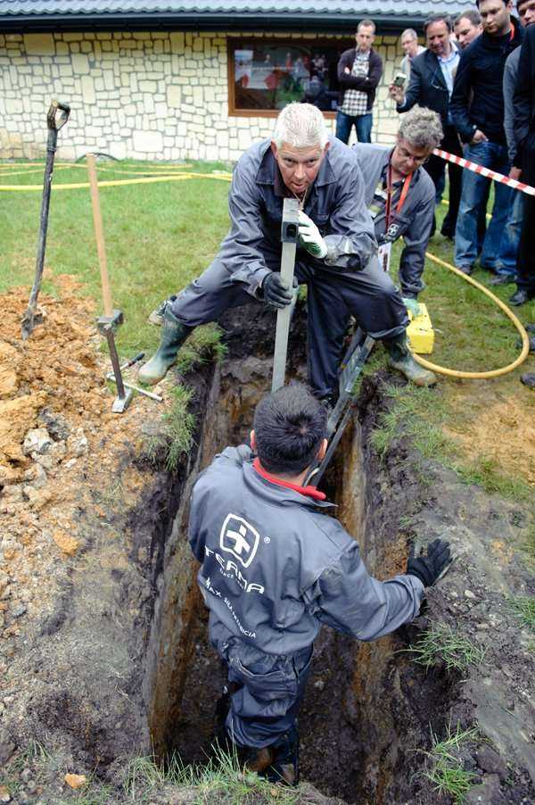 Załoga TERMA Technologie sp. z o.o. w trakcie pracy. Fot. Quality Studio dla www.inzynieria.com