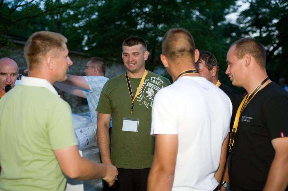 Rozdanie nagród za udział w Rodeo HDD  2011 / uczestnicy Rodeo HDD 2011 po rozdaniu nagród / fot. inzynieria.com