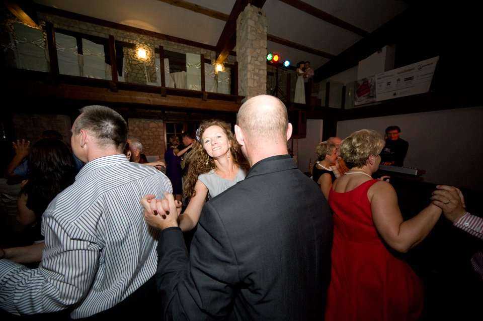 Zabawa taneczna w czasie uroczystej Gali wręczenia branżowych nagród TYTAN 2011 podczas IX Międzynarodowej Konferencji, Wystawy i Pokazów Technologii INŻYNIERIA Bezwykopowa 2011