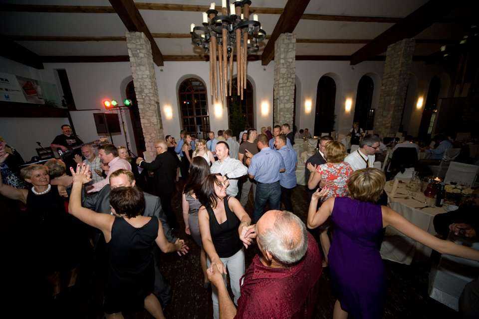 Zabawa taneczna w czasie uroczystej Gali wręczenia branżowych nagród TYTAN 2011 podczas IX Międzynarodowej Konferencji, Wystawy i Pokazów Technologii INŻYNIERIA Bezwykopowa 2011