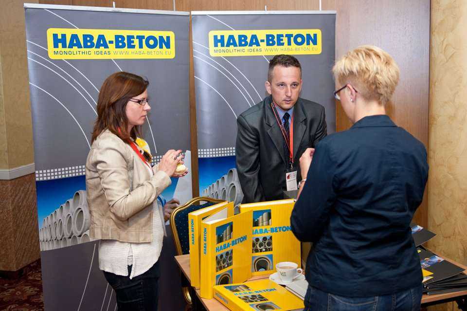 Firma Haba Beton Johann Bartlechner sp. z o.o. zaprezentowała: rurę żelbetową do mikrotunelowania SB-VT-VM DN 1800/2200 mm oraz rurę żelbetową do mikrotunelowania SB-VT-VM DN 500/757 mm / fot. <a href='http://www.quality-studio.com' target='_blank'>Qualit