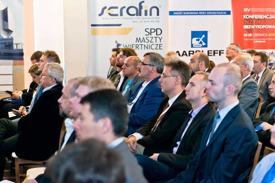 Obrady podczas konferencji / fot. <a href='http://www.quality-studio.com' target='_blank'>Quality Studio</a> dla www.inzynieria.com