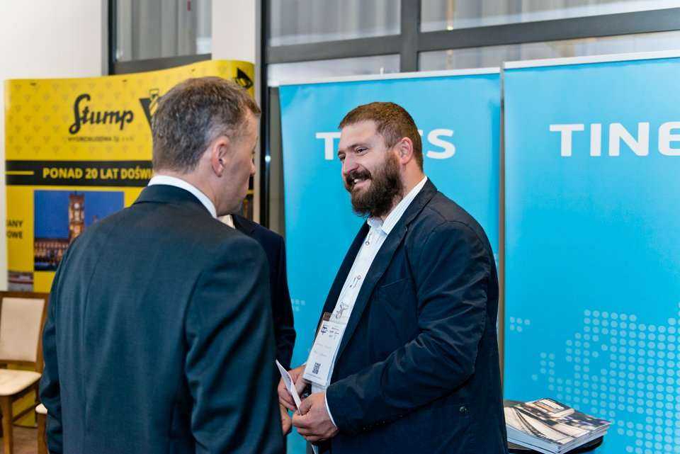 Stoiska firmowe podczas I Konferencji Budownictwo Podziemne 2015 / Dyskusje kuluarowe / fot. <a href='http://www.quality-studio.com' target='_blank'>Quality Studio</a> dla www.inzynieria.com