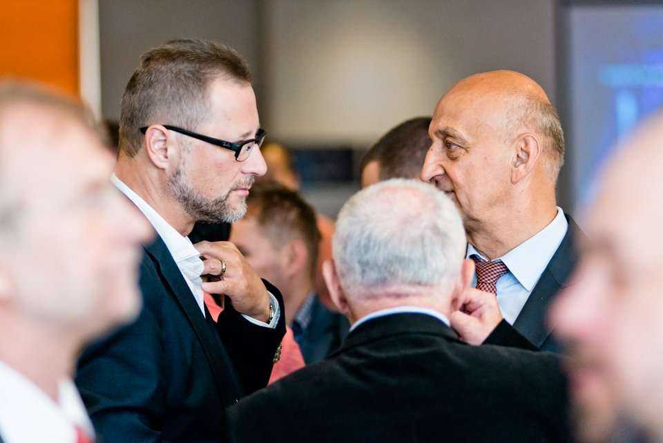 Stoiska firmowe podczas I Konferencji Budownictwo Podziemne 2015 / Dyskusje kuluarowe / fot. <a href='http://www.quality-studio.com' target='_blank'>Quality Studio</a> dla www.inzynieria.com