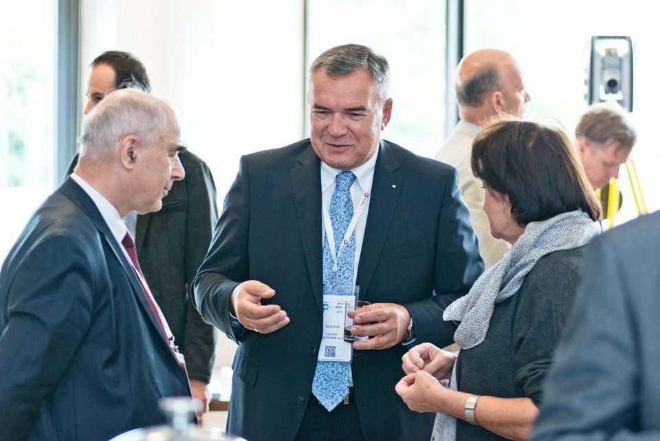 Stoiska firmowe podczas I Konferencji Budownictwo Podziemne 2015 / Dyskusje kuluarowe / fot. <a href='http://www.quality-studio.com' target='_blank'>Quality Studio</a> dla www.inzynieria.com