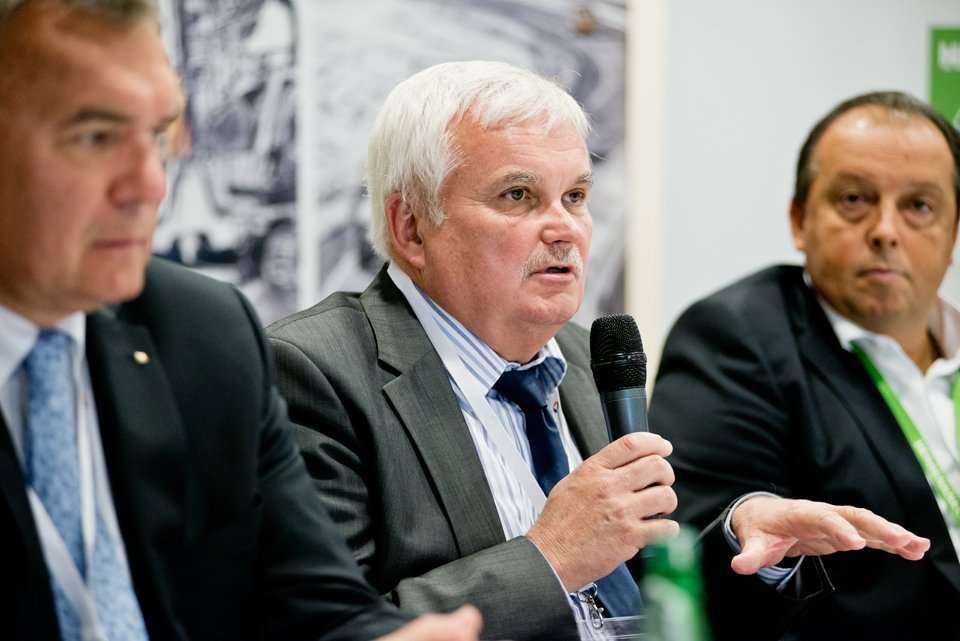 Panel dyskusyjny: Perspektywy budowy i rozbudowy metra w dużych obszarach miejskich na przykładzie Krakowa, Warszawy oraz Wrocławia. Moderator: prof. dr hab. inż. Cezary Madryas, Politechnika Wrocławska / fot. <a href='http://www.quality-studio.com' targe