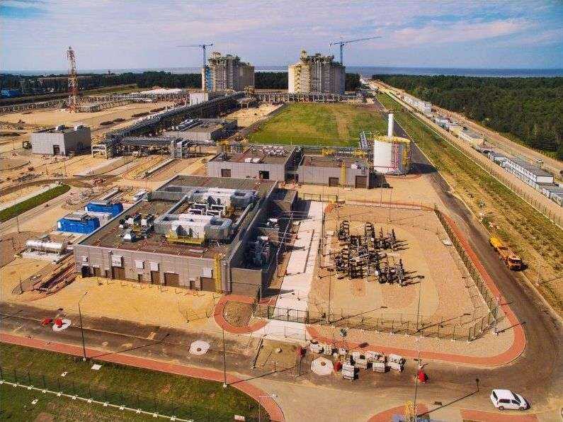 Co dzieje się na budowie gazoportu w Świnoujściu?