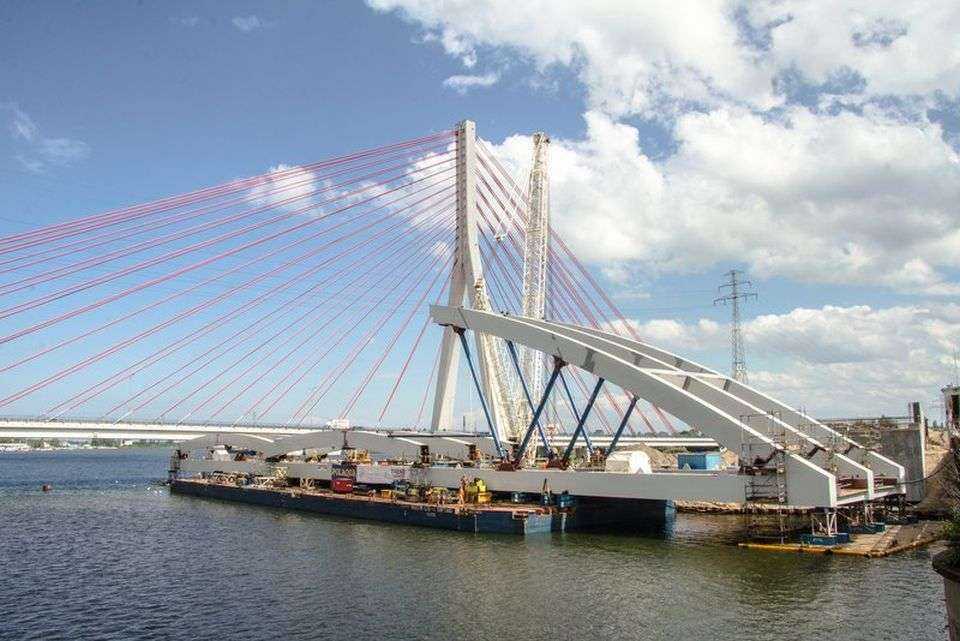 Budowa mostu kolejowego nad Martwą Wisłą