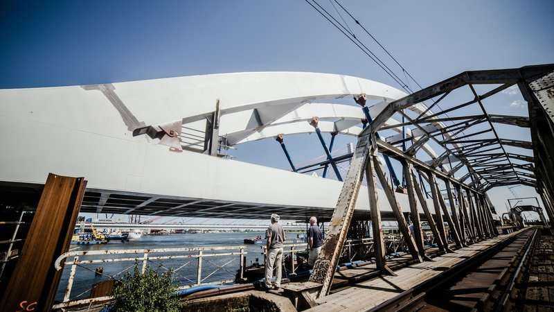 Remonty i modernizacja mostów kolejowych w 2015 r. Fot. PKP Polskie Linie Kolejowe S.A.