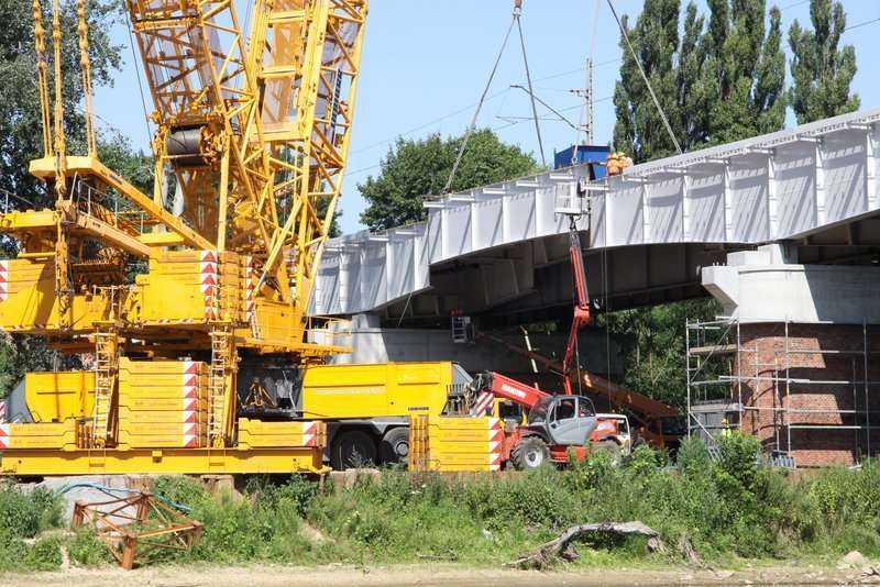 Remonty i modernizacja mostów kolejowych w 2015 r. Fot. PKP Polskie Linie Kolejowe S.A.