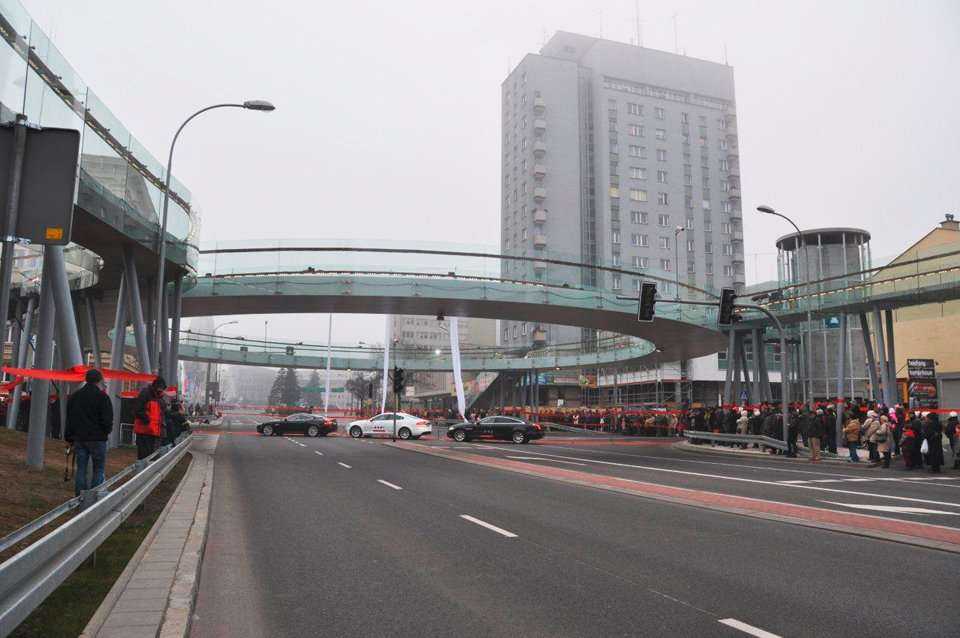 Pierścieniowa kładka dla pieszych w Rzeszowie. Fot. z archiwum Skanska S.A.