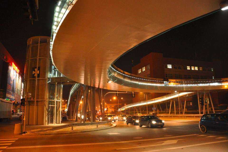 Pierścieniowa kładka dla pieszych w Rzeszowie. Fot. z archiwum Skanska S.A.