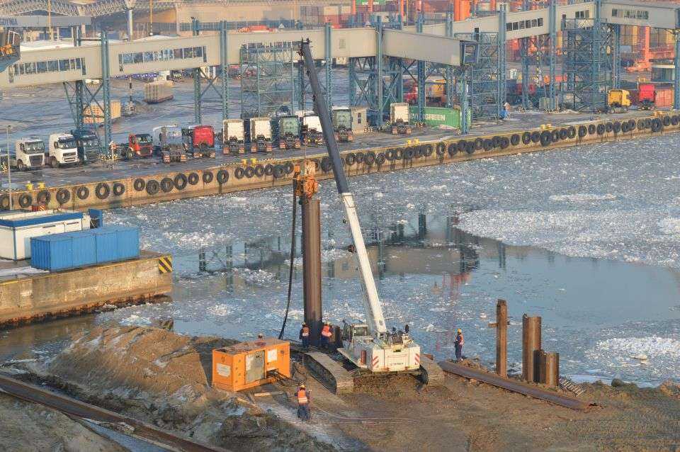 Budowa Nabrzeża Bułgarskiego i Nabrzeża Zamykającego w Porcie Gdynia. Fot. ArcelorMittal