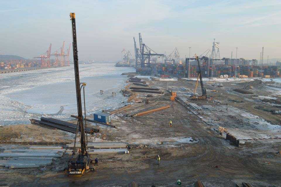 Budowa Nabrzeża Bułgarskiego i Nabrzeża Zamykającego w Porcie Gdynia. Fot. ArcelorMittal