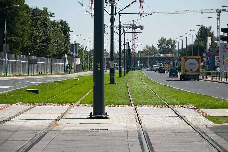 Gotowy odcinek szybkiego tramwaju przy ul. Herlinga Grudzińskiego i Klimeckiego. Stan na 11 sierpnia 2010