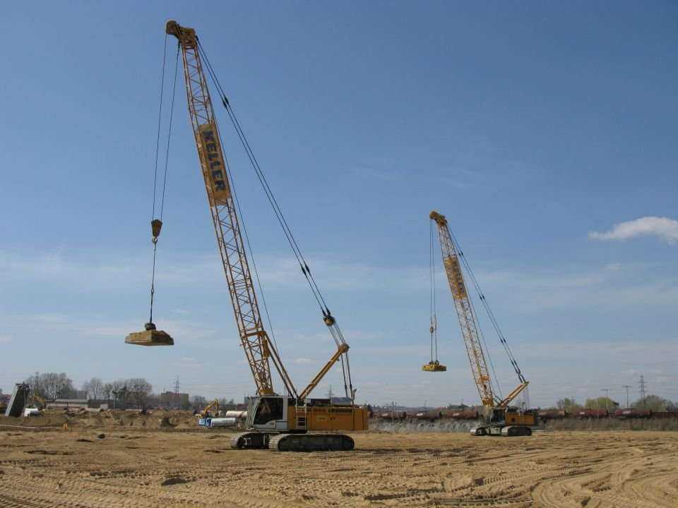 Stadion w Gdańsku (2009). W ramach budowy nowych stadionów na Euro 2012 Keller Polska uczestniczyła w realizacji tych obiektów w Warszawie, Poznaniu i Gdańsku. Na terenie byłych ogródków działkowych w Gdańsku Letnicy, gdzie występowały torfy i namuły, a g