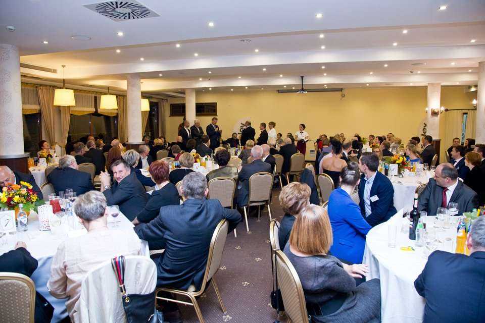 Przemowy i składanie życzeń Jubilatowi / fot. <a href='http://www.quality-studio.com' target='_blank'>Quality Studio</a> dla www.inzynieria.com