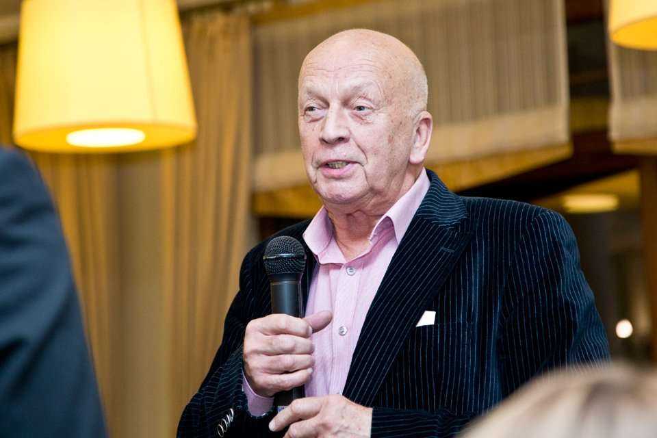 Przemowy i składanie życzeń Jubilatowi / fot. <a href='http://www.quality-studio.com' target='_blank'>Quality Studio</a> dla www.inzynieria.com