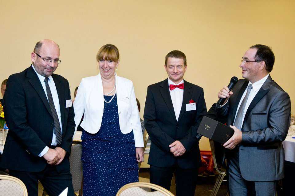 Od lewej: Prezes Zarządu - Dyrektor Techniczny Robert Sołtysik; Kier. Planowania i Przygotowania Robót – Wiceprezes Iwona Rauk-Stępień; Członek Zarządu Wojciech Radło; Michał Wójcik - GEOD / fot. <a href='http://www.quality-studio.com' target='_blank'>Qua