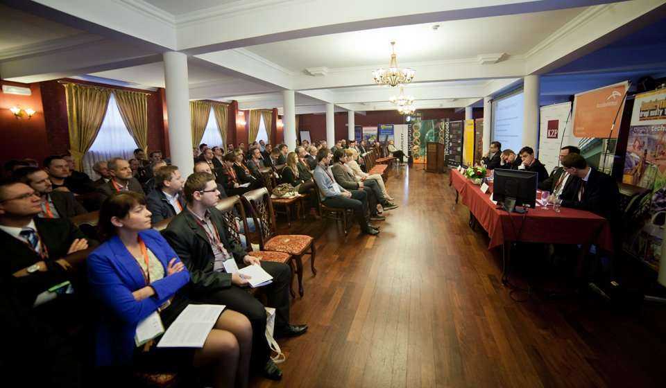 Obrady w trakcie konferencji / fot. <a href='http://www.quality-studio.com' target='_blank'>Quality Studio</a> dla www.inzynieria.com