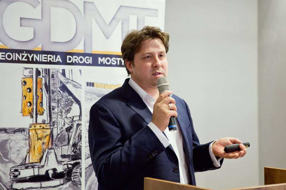 Grzegorz Krajewski, Instytut Techniki Budowlanej. Referat pt. 'Wentylacja pożarowa podziemnych obiektów komunikacyjnych – projektowanie, analizy CFD i przygotowanie do eksploatacji' / fot. <a href='http://www.quality-studio.com' target='_blank'>Quality St