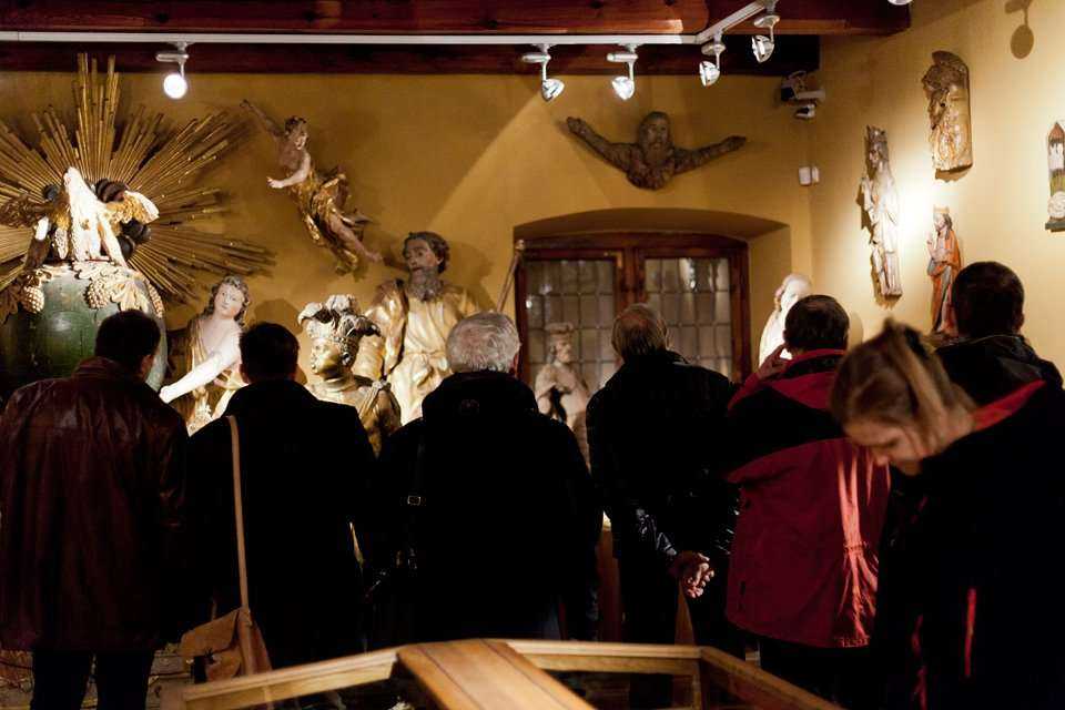 Wycieczka - zwiedzanie Domu Długosza / fot. <a href='http://www.quality-studio.com' target='_blank'>Quality Studio</a> dla www.inzynieria.com