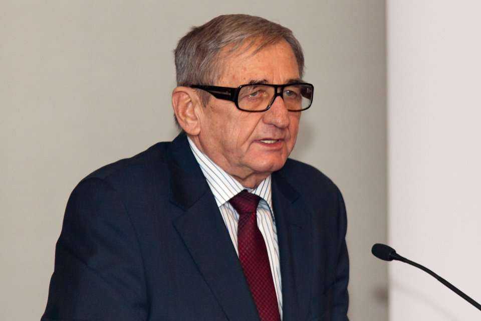 prof. January Bień - Politechnika Częstochowska / fot. <a href='http://www.quality-studio.com' target='_blank'>Quality Studio</a> dla www.inzynieria.com