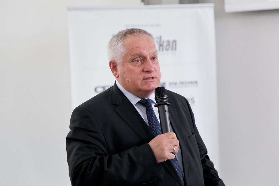 Uroczyste otwarcie Konferencji - prof. dr hab. inż. Kazimierz Furtak, Rektor Politechniki Krakowskiej / fot. <a href='http://www.quality-studio.com' target='_blank'>Quality Studio</a> dla www.inzynieria.com