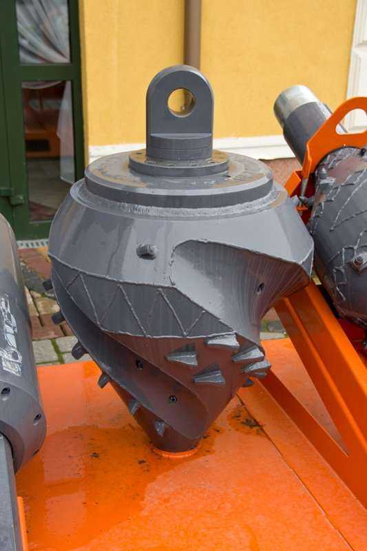 Firma Colli Equipment S.P.A  zaprezentowała wgłębne narzędzia do wiercenia pilotowego, poszerzania otworu i instalacji rurociągów metodą HDD / fot. <a href='http://www.quality-studio.com' target='_blank'>Quality Studio</a> dla www.inzynieria.com