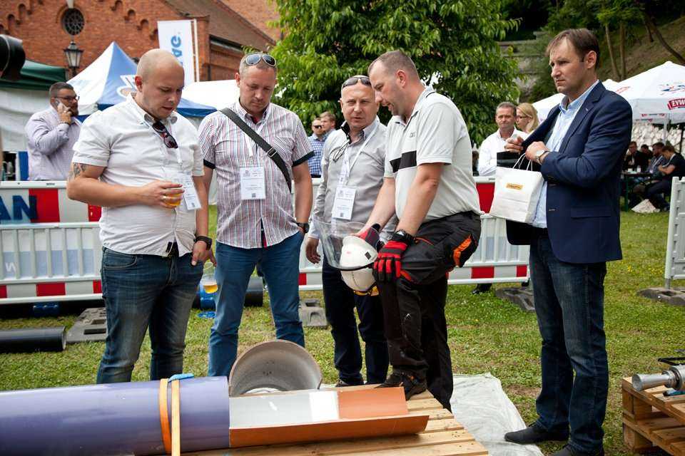 Aplikacja powłoki polimocznikowej 3M™ Scotchkote™ 2400 – Terlan sp. z o.o. / 3M Poland sp. z o.o. / fot. <a href='http://www.quality-studio.com' target='_blank'>Quality Studio</a> dla www.inzynieria.com