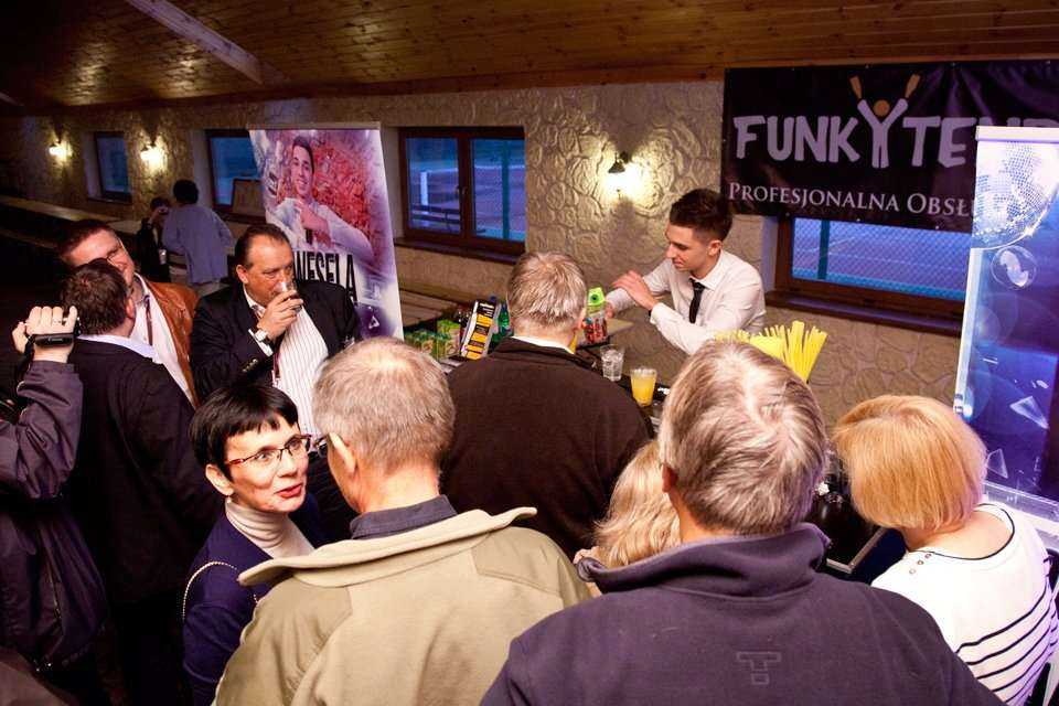 Kolacja grillowa, w trakcie której odbył się pokaz barmański ufundowany przez firmę Herrenknecht AG / fot. <a href='http://www.quality-studio.com' target='_blank'>Quality Studio</a> dla www.inzynieria.com