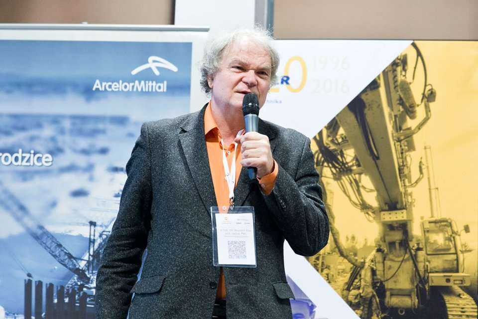 dr hab. inż. Wojciech Puła, prof. nadzw. PWr., Politechnika Wrocławska. Referat pt. 'Probabilistyczne wspomaganie projektowania geotechnicznego' / fot. <a href='http://www.quality-studio.com' target='_blank'>Quality Studio</a> dla www.inzynieria.com