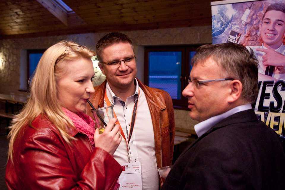 Kolacja grillowa, w trakcie której odbył się pokaz barmański ufundowany przez firmę Herrenknecht AG / fot. <a href='http://www.quality-studio.com' target='_blank'>Quality Studio</a> dla www.inzynieria.com